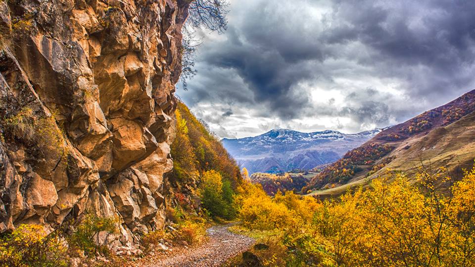 Georgia’s 10 mountainous places to visit in late autumn geotv.ge